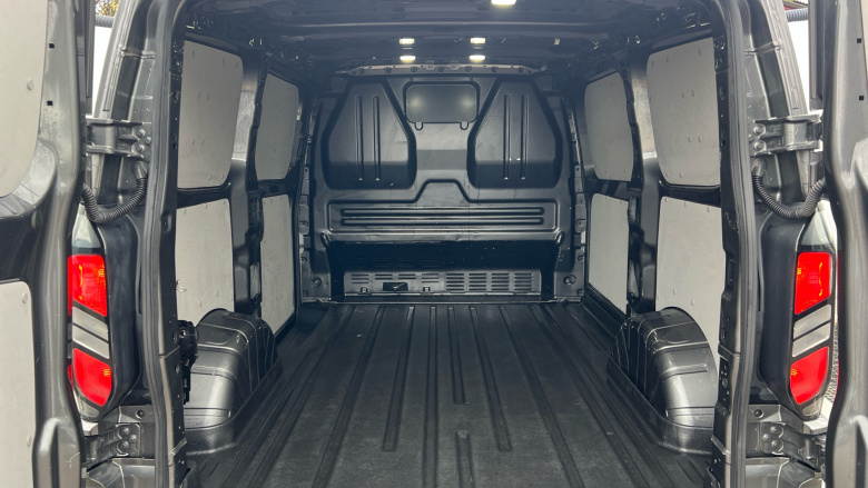 Ford Transit Custom 300 L1 Diesel Fwd 2.0 EcoBlue 136ps H1 Van Limited